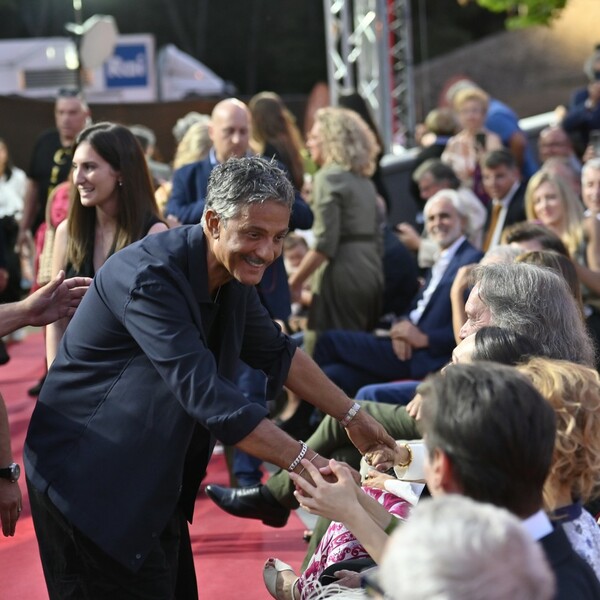 Rosario Fiorello Ingresso